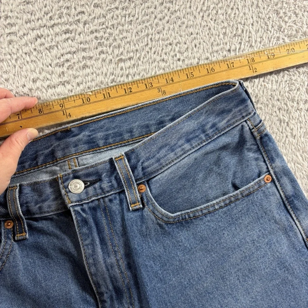 Levi 505 Jeans Mens 34x34 (Fits 33x31) Medium Wash  Distress Fade - Flaw